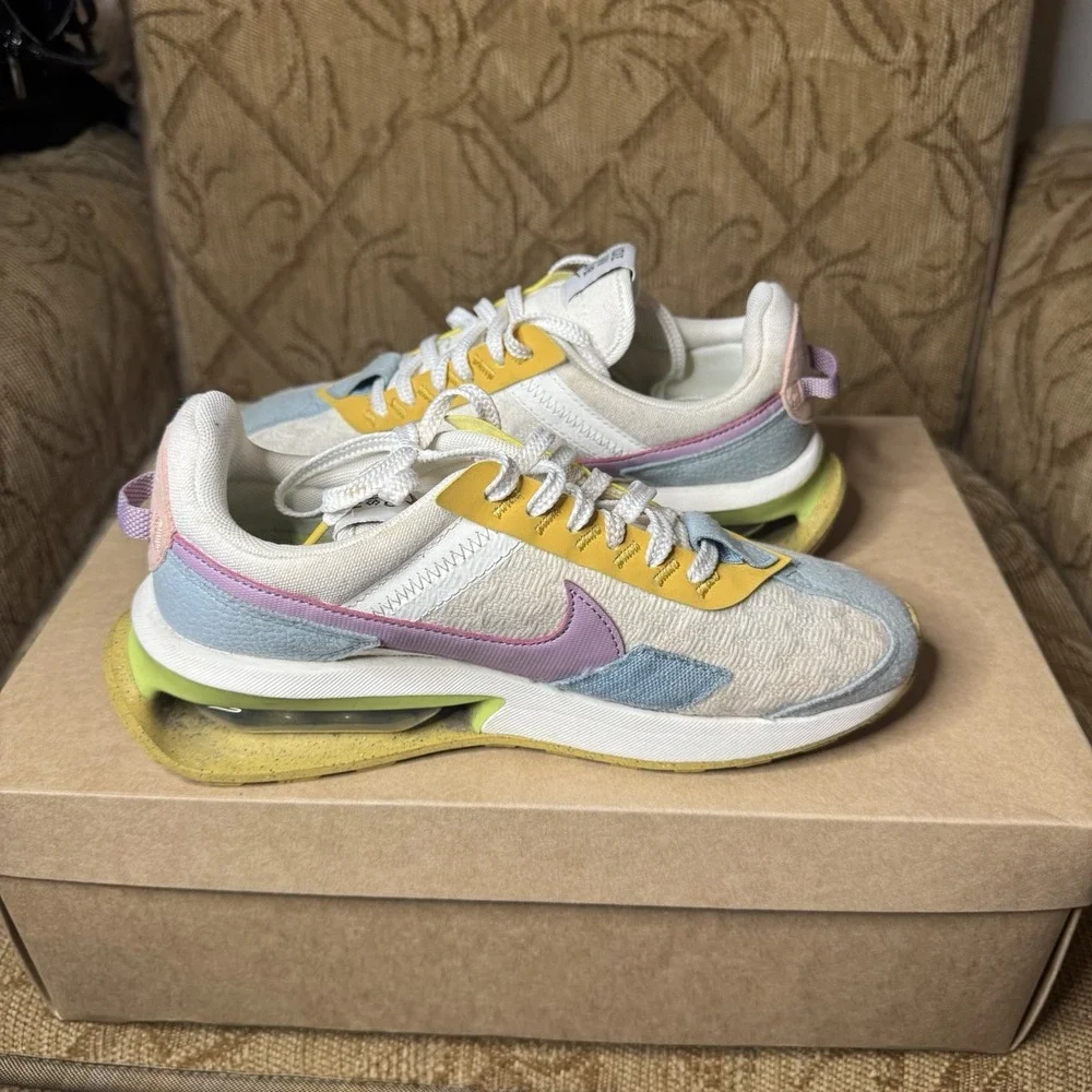 Nike Women's Air Max Pre Day SE Sail/Amethyst Wave (DJ9984 100), size 6 SNEAKERS - Picture 2 of 8